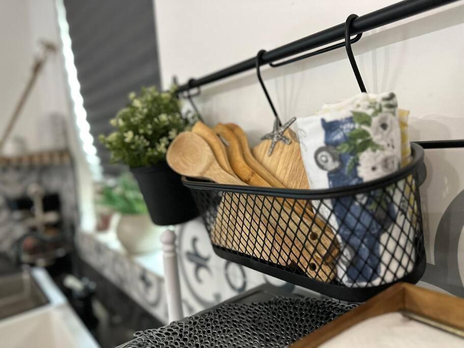 Flora's Garden Apartment/studio