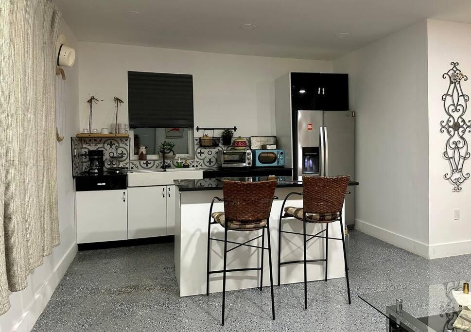 Flora's Garden Apartment/studio North Miami